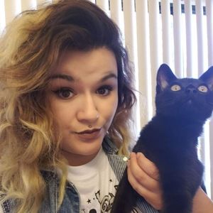 Meet your Posher, April